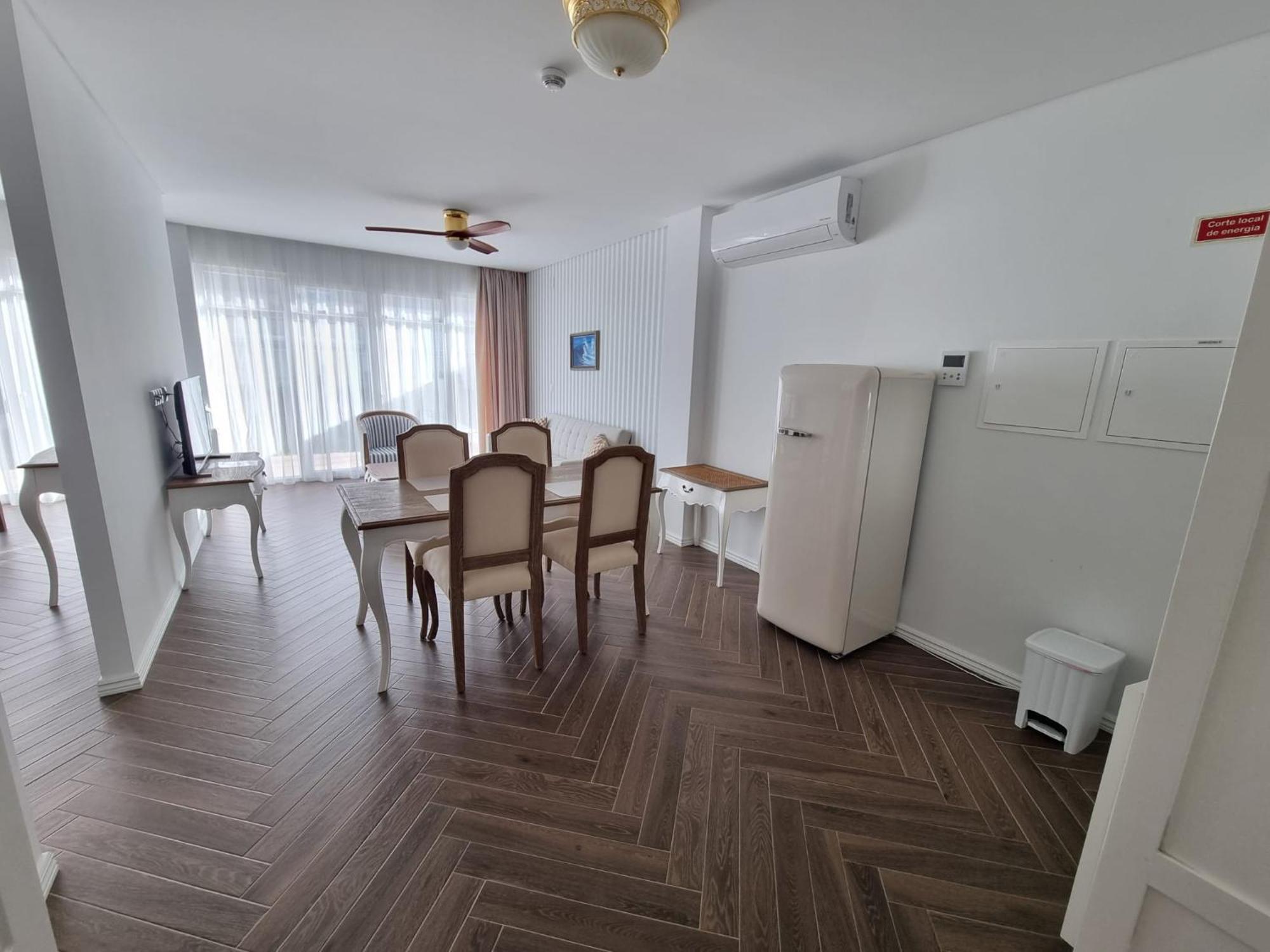 Ocean View Apartments Lourinha  Luaran gambar
